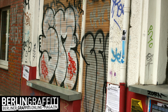 Touri Throw-Ups